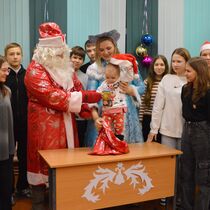 конкурс детских рисунков, Всероссийский творческий конкурс «Новый год в окно стучит»